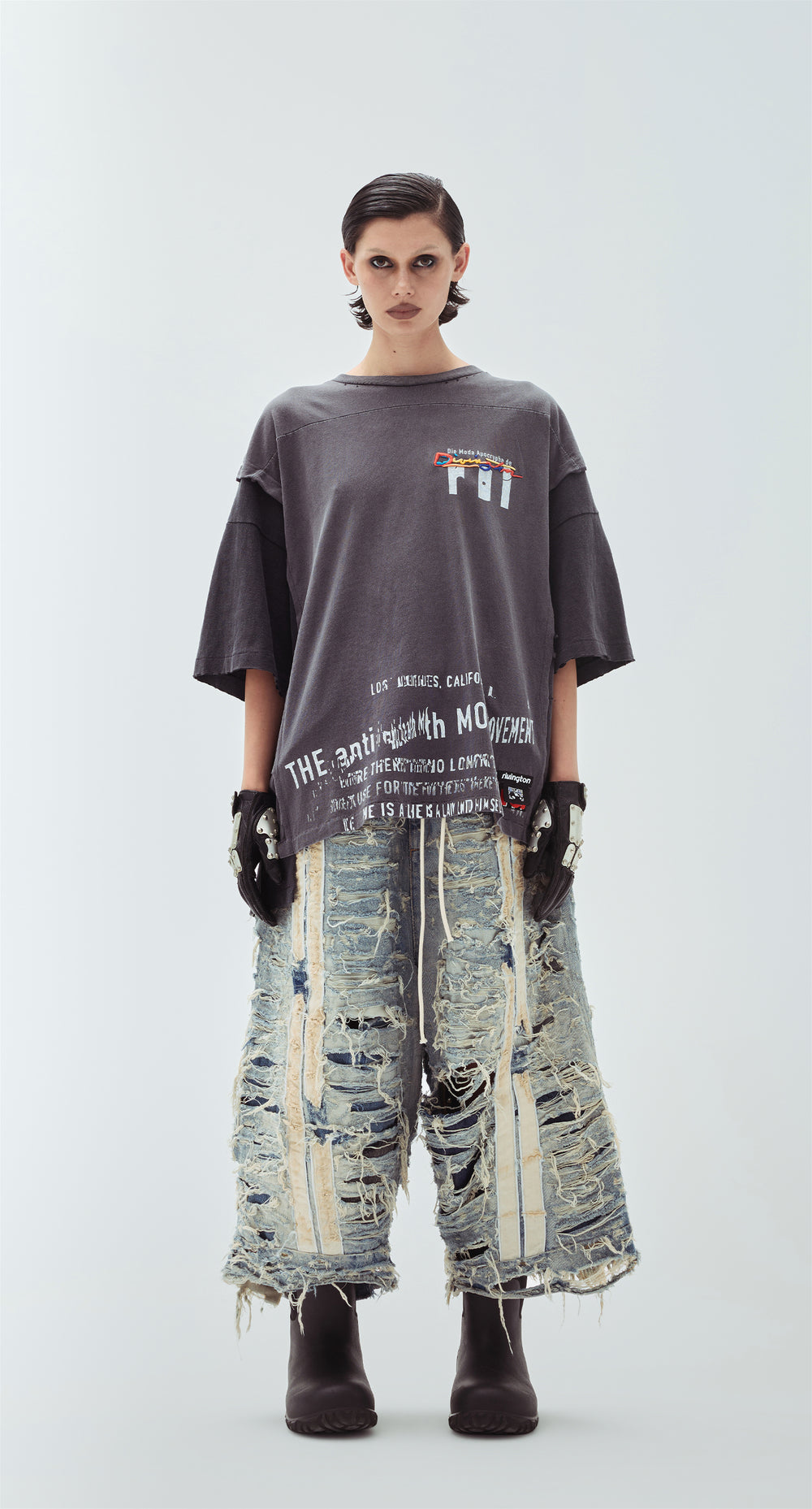 Moda Apocrypha Quad Tee