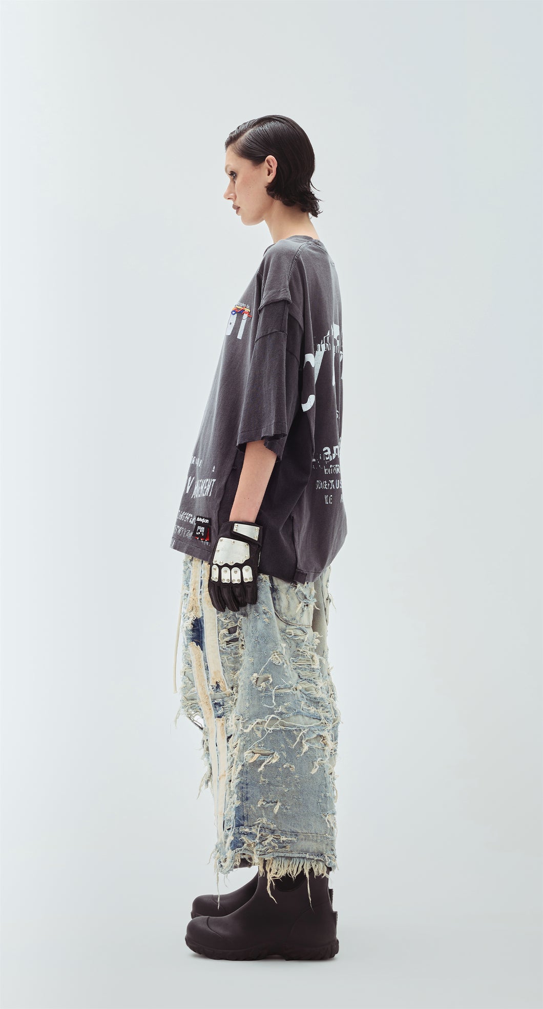 Moda Apocrypha Quad Tee - Image 3